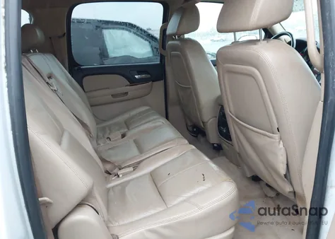 2008 Chevrolet Suburban 1500 Ltz из США, поврежденный, VIN 3GNFK16338G185462